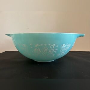Vintage PYREX Butterprint Cinderella Turquoise Mixing Bowl - 4 Quart